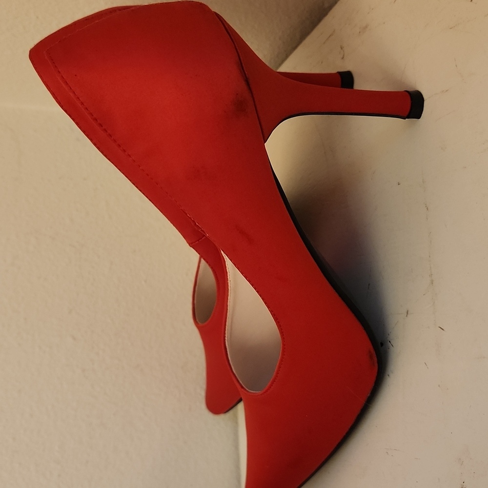 ♤ Summer Rio Bright Red Heels - Picture 5 of 11